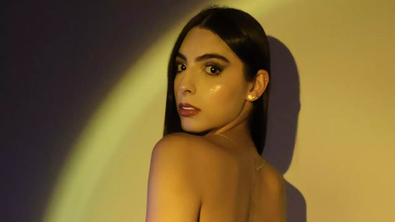 Discover IsabelaPink VIP show